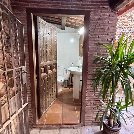 Barri Antic 4* Камбрильс