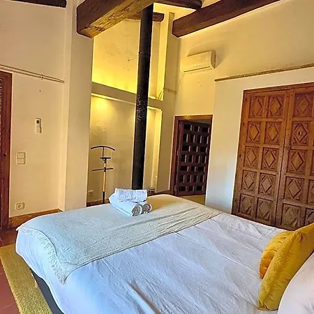 Barri Antic Bed & Breakfast