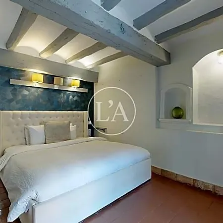 Bed & Breakfast Barri Antic 4*